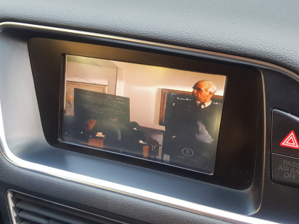 Αναβάθμιση εργοστασιακής οθόνης με Ασύρματο Wireless Apple CarPlay/Android Auto σε Audi Q5 8R