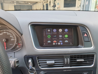 Αναβάθμιση εργοστασιακής οθόνης με Ασύρματο Wireless Apple CarPlay/Android Auto σε Audi Q5 8R