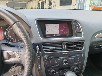 Αναβάθμιση εργοστασιακής οθόνης με Ασύρματο Wireless Apple CarPlay/Android Auto σε Audi Q5 8R