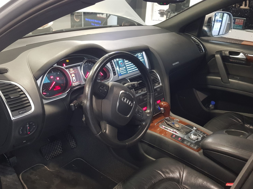 Εγκατάσταση οθόνης Digital IQ με Car Cinema Navigation Android σε Audi Q7 4L.