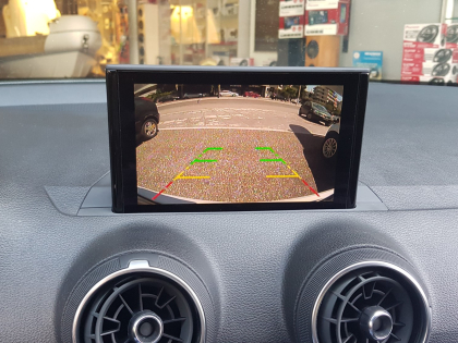 Αναβάθμιση εργοστασιακής οθόνης με Wireless Apple CarPlay/Android Auto σε Audi Q2 GA