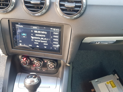 Εγκατάσταση οθόνης 2Din Kenwood σε Audi TT 8J