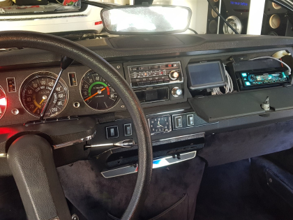 Ηχητική αναβάθμιση σε Citroen DS 23 Pallas 1964