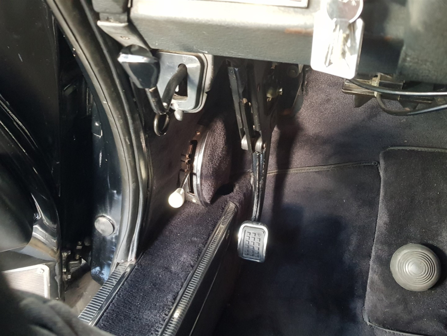 Ηχητική αναβάθμιση σε Citroen DS 23 Pallas 1964