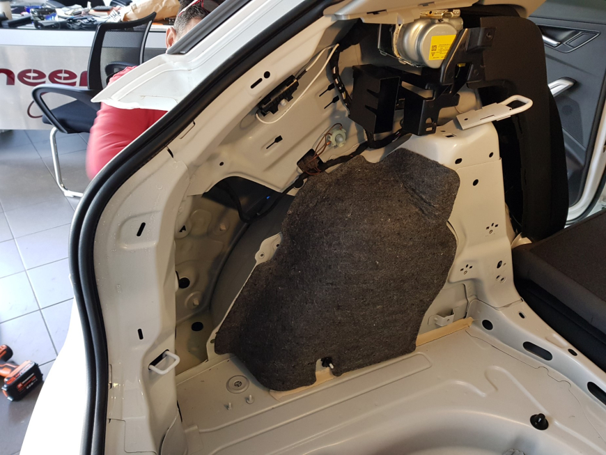 Εγκατάσταση Complete kit APS & Καμερών εμπροσθοπορείας και οπισθοπορείας σε Audi Q2 GA