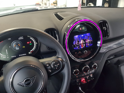 Αναβάθμιση εργοστασιακής οθόνης με Ασύρματο Wireless Apple CarPlay/Android Auto σε Mini Countryman (F60) του 2022