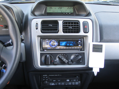 Εγκατάσταση δεύτερης πηγής Pioneer DEH-P70BT & Ipod σε Mitsubishi Pinin.