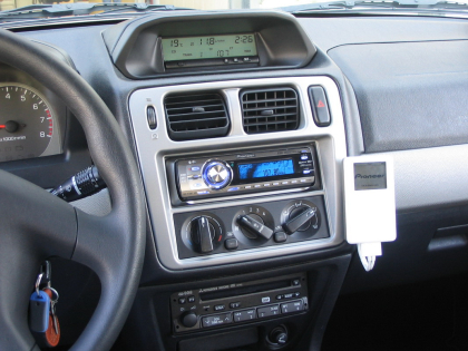 Εγκατάσταση δεύτερης πηγής Pioneer DEH-P70BT & Ipod σε Mitsubishi Pinin.
