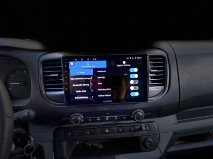 Εγκατάσταση οθόνης 2Din Lenovo και περιμετρικές κάμερες 360 σε Peugeot Expert του 2018.