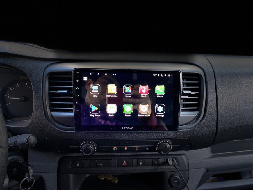 Εγκατάσταση οθόνης 2Din Lenovo και περιμετρικές κάμερες 360 σε Peugeot Expert του 2018.