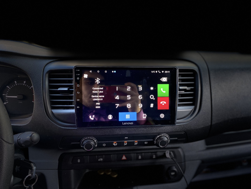 Εγκατάσταση οθόνης 2Din Lenovo και περιμετρικές κάμερες 360 σε Peugeot Expert του 2018.