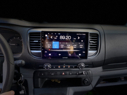 Εγκατάσταση οθόνης 2Din Lenovo και περιμετρικές κάμερες 360 σε Peugeot Expert του 2018.