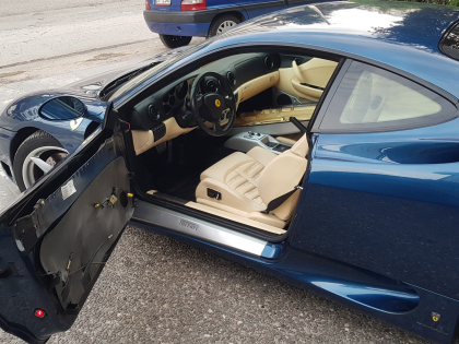 Εγκατάσταση ηχείων Focal και Jammer Blinder σε Ferrari F360 Modena