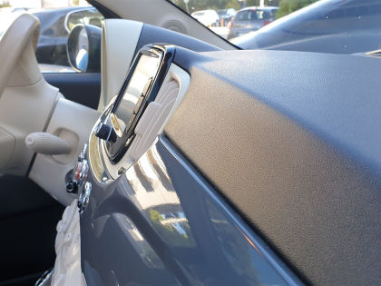 Εγκατάσταση οθόνης Digital IQ και κάμερας οπισθοπορείας σε Fiat 500