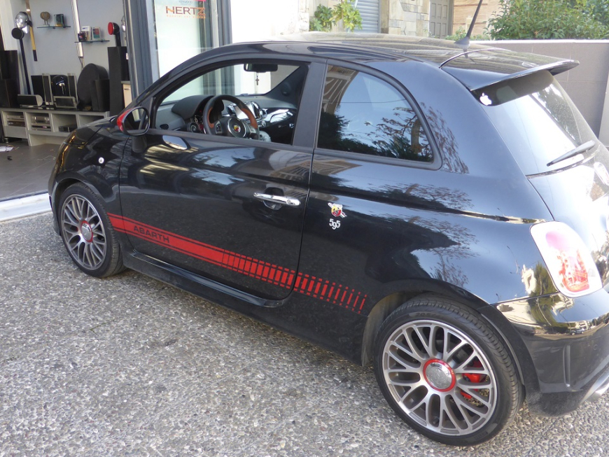 Εγκατάσταση οθόνης Pioneer σε Fiat 500L Abarth