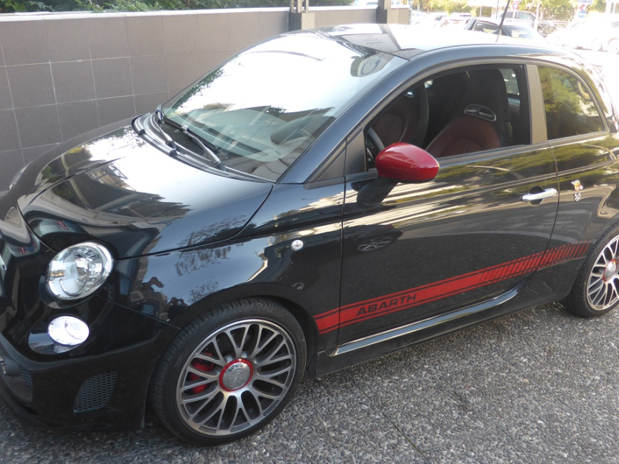 Εγκατάσταση οθόνης Pioneer σε Fiat 500L Abarth