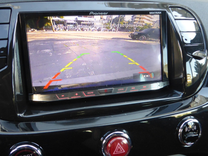 Εγκατάσταση οθόνης Pioneer σε Fiat 500L Abarth