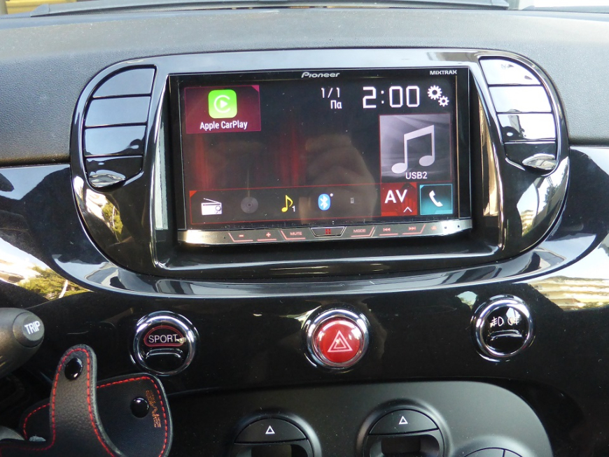 Εγκατάσταση οθόνης Pioneer σε Fiat 500L Abarth