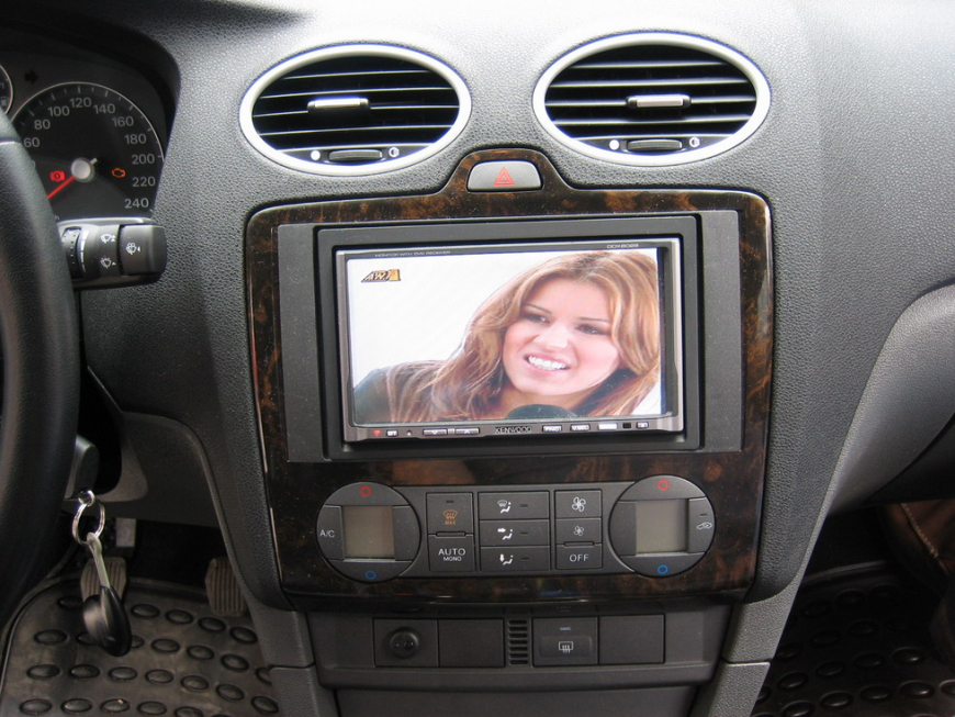 Εγκατάσταση οθόνης 2Din Kenwood σε Ford Focus