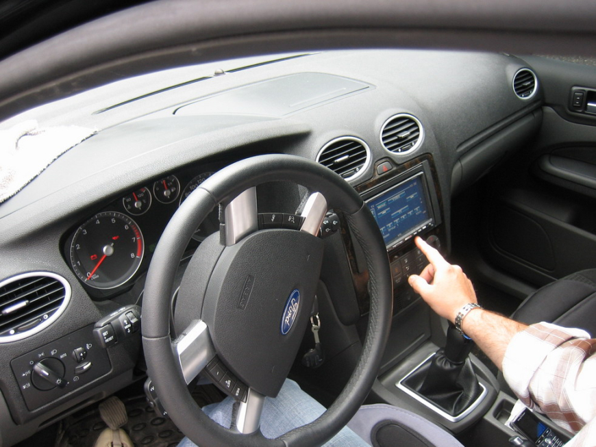 Εγκατάσταση οθόνης 2Din Kenwood σε Ford Focus