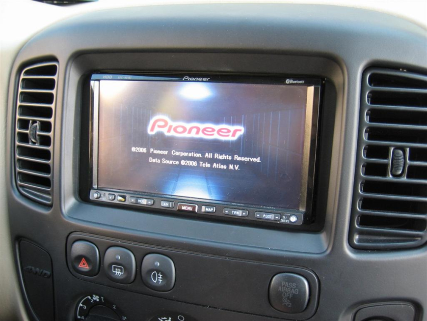 Εγκατάσταση οθόνης 2Din Pioneer σε Ford Maverick