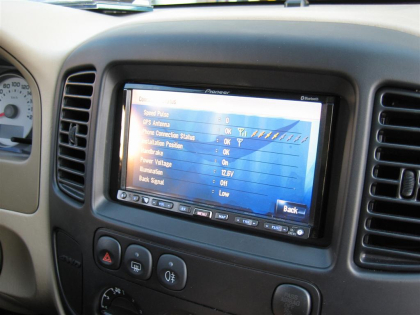 Εγκατάσταση οθόνης 2Din Pioneer σε Ford Maverick