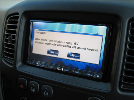 Εγκατάσταση οθόνης 2Din Pioneer σε Ford Maverick