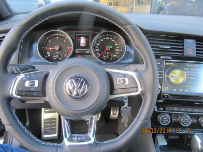 Εγκατάσταση οθόνης LM Digital σε VW Golf 7