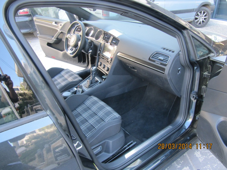 Εγκατάσταση οθόνης LM Digital σε VW Golf 7