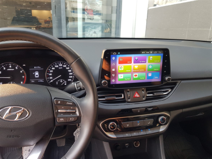 Εγκατάσταση οθόνης με Apple Car Play/Android Auto και κάμερας οπισθοπορείας σε Hyundai i30 Fastback