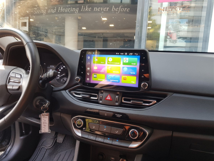 Εγκατάσταση οθόνης με Apple Car Play/Android Auto και κάμερας οπισθοπορείας σε Hyundai i30 Fastback