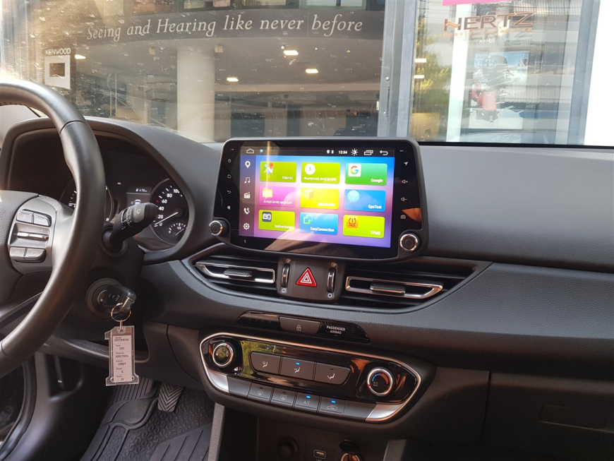 Εγκατάσταση οθόνης με Apple Car Play/Android Auto και κάμερας οπισθοπορείας σε Hyundai i30 Fastback