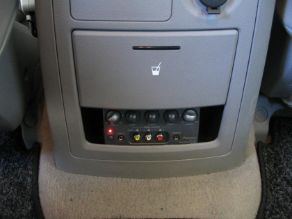 Εγκατάσταση οθόνης 2Din Kenwood και αισθητηρων παρκαρίσματος σε Kia Sorento