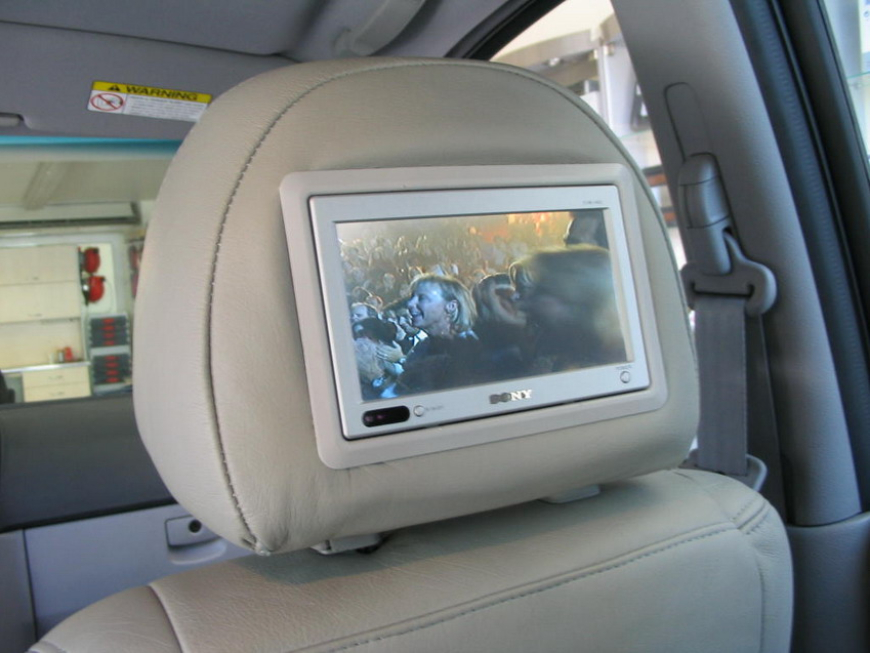 Εγκατάσταση οθόνης 2Din Kenwood και αισθητηρων παρκαρίσματος σε Kia Sorento