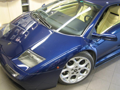 Εγκατάσταση Parking Sensors Blinder & Xenon Lights σε Lamborghini Diablo