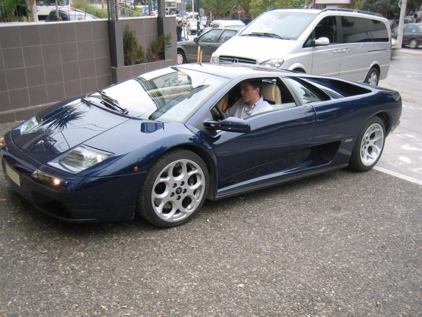Εγκατάσταση Parking Sensors Blinder & Xenon Lights σε Lamborghini Diablo