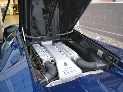 Εγκατάσταση Parking Sensors Blinder & Xenon Lights σε Lamborghini Diablo