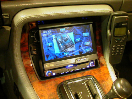 Εγκατάσταση οθόνης 2Din Pioneer σε  Jaguar