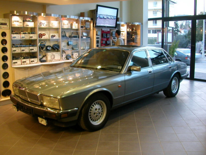 Εγκατάσταση οθόνης 2Din Pioneer σε  Jaguar