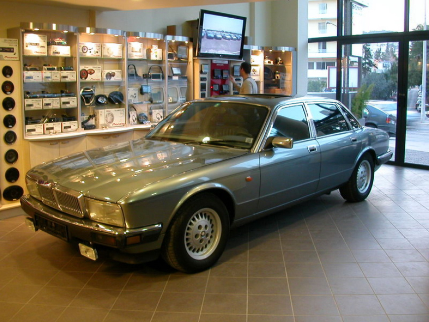 Εγκατάσταση οθόνης 2Din Pioneer σε  Jaguar