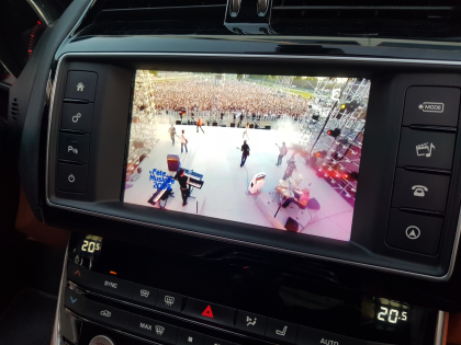 Αναβάθμιση εργοστασιακής οθόνης με Ασύρματο Wireless Apple CarPlay/Android Auto σε Jaguar XE