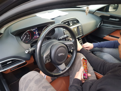 Αναβάθμιση εργοστασιακής οθόνης με Ασύρματο Wireless Apple CarPlay/Android Auto σε Jaguar XE