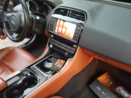 Αναβάθμιση εργοστασιακής οθόνης με Ασύρματο Wireless Apple CarPlay/Android Auto σε Jaguar XE