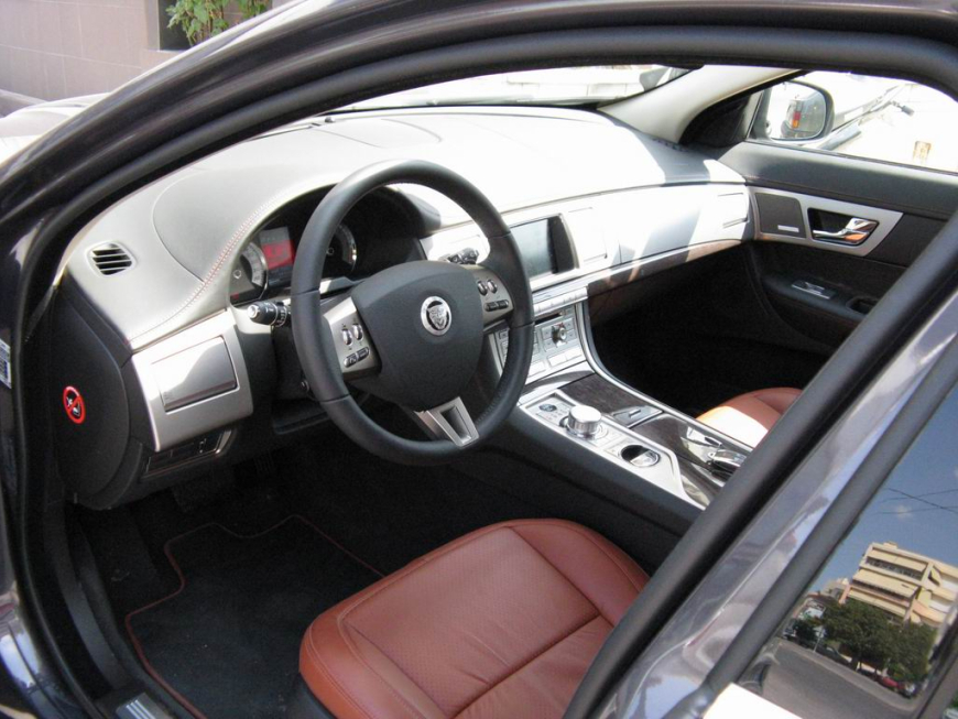 Εγκατάσταση 2DIN Pioneer Οθόνης & Boa Blinder σε Jaguar XF