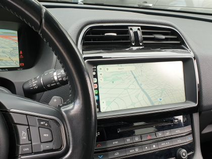 Αναβάθμιση εργοστασιακής οθόνης με Ασύρματο Wireless Apple CarPlay/Android Auto σε Jaguar F-Pace