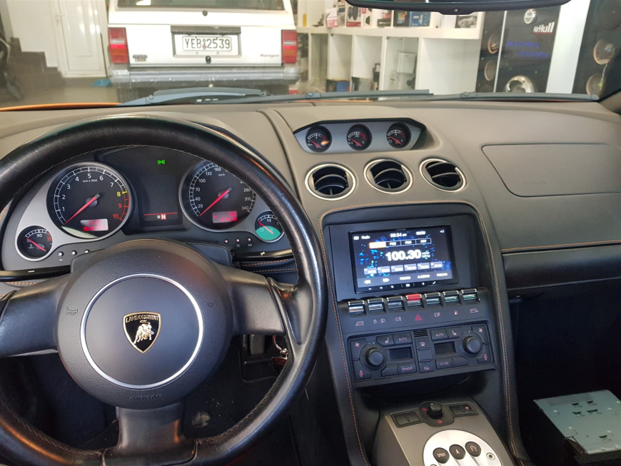 Εγκατάσταση 2Din Alpine οθόνης σε Lamborghini Gallardo