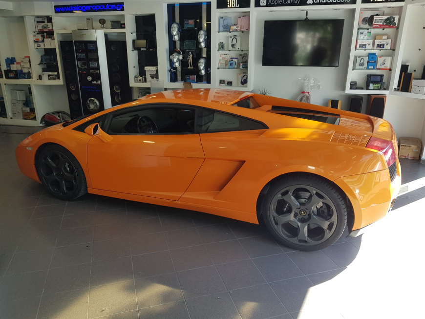 Εγκατάσταση 2Din Alpine οθόνης σε Lamborghini Gallardo