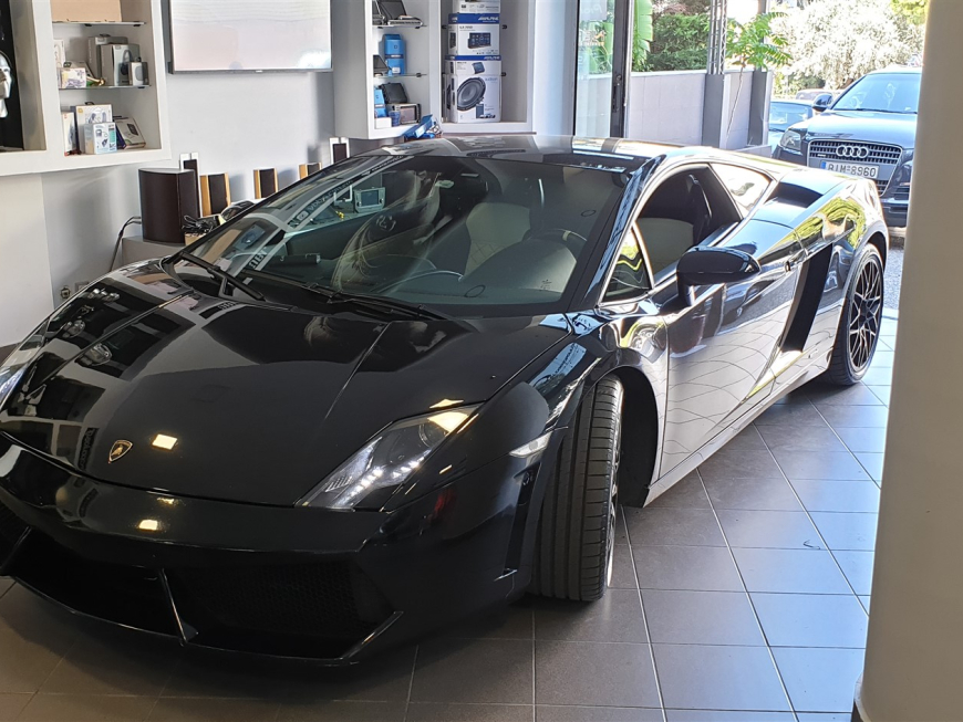 Εγκατάσταση Bluetooth-Audio Streaming & Parking sensors σε Lamborghini Gallardo