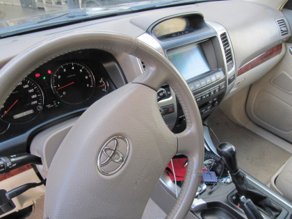 Αναβάθμιση εργοστασιακής οθόνης σε Toyota Land Cruiser 