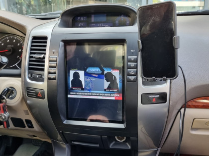 Εγκατάσταση οθόνης Tesla Style σε Toyota Land Cruiser J120